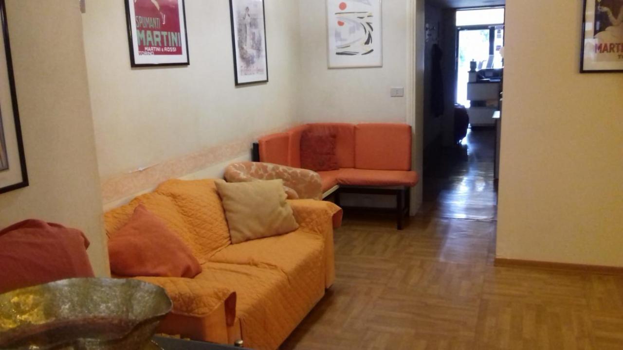 Hotel Centrale Chiusi Esterno foto